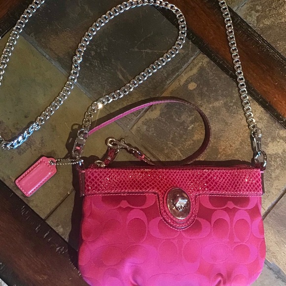 Coach crossbody - Picture 1 of 5